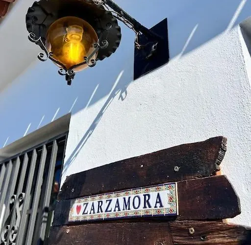 The Zarzamora Canary Little *
